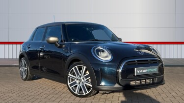 MINI Hatchback 1.5 Cooper Exclusive 5dr Petrol Hatchback